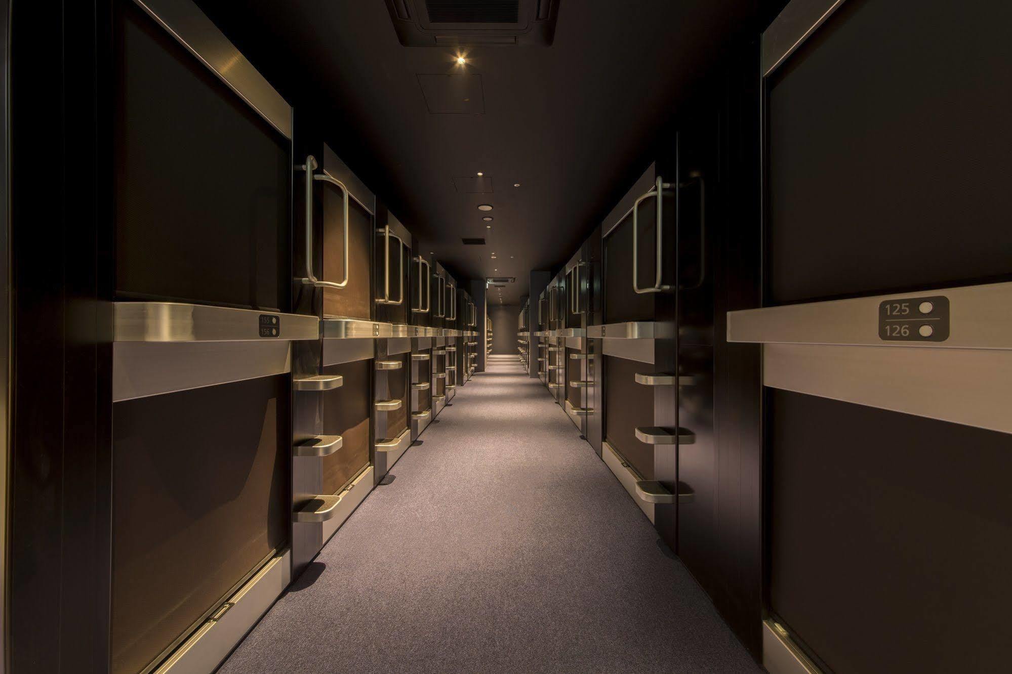 Shell Nell Namba By Wbf Hotel Осака Екстериор снимка